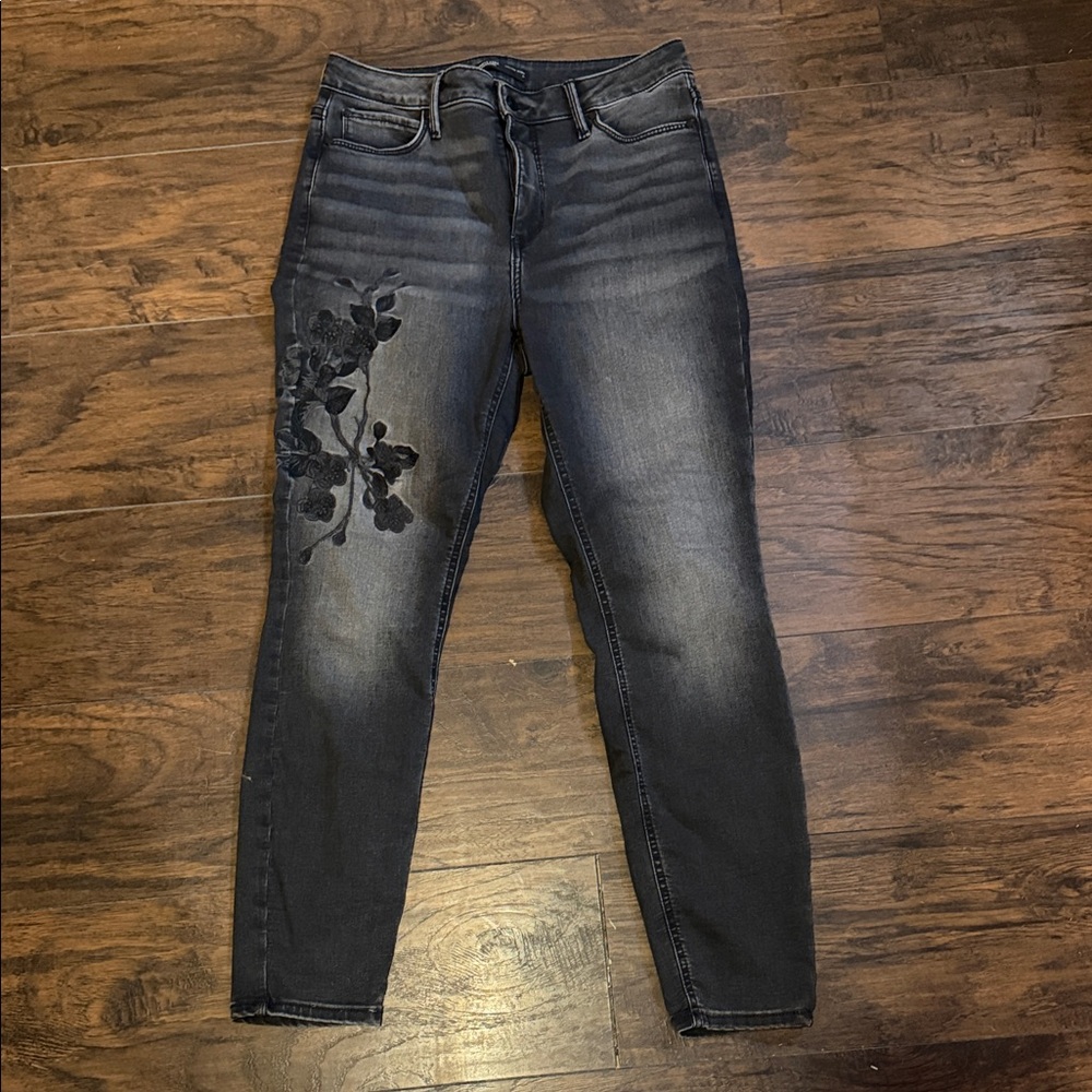 Simply Vera Vera Wang Black Embroidered Skinny Jeans